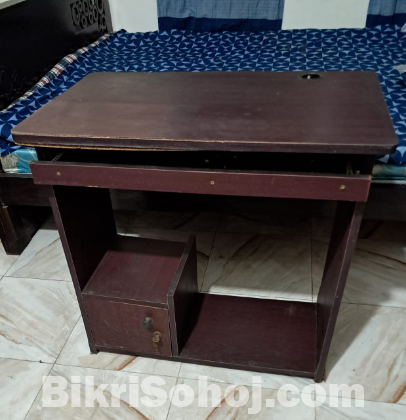 Computer / Study Table (2 piece)